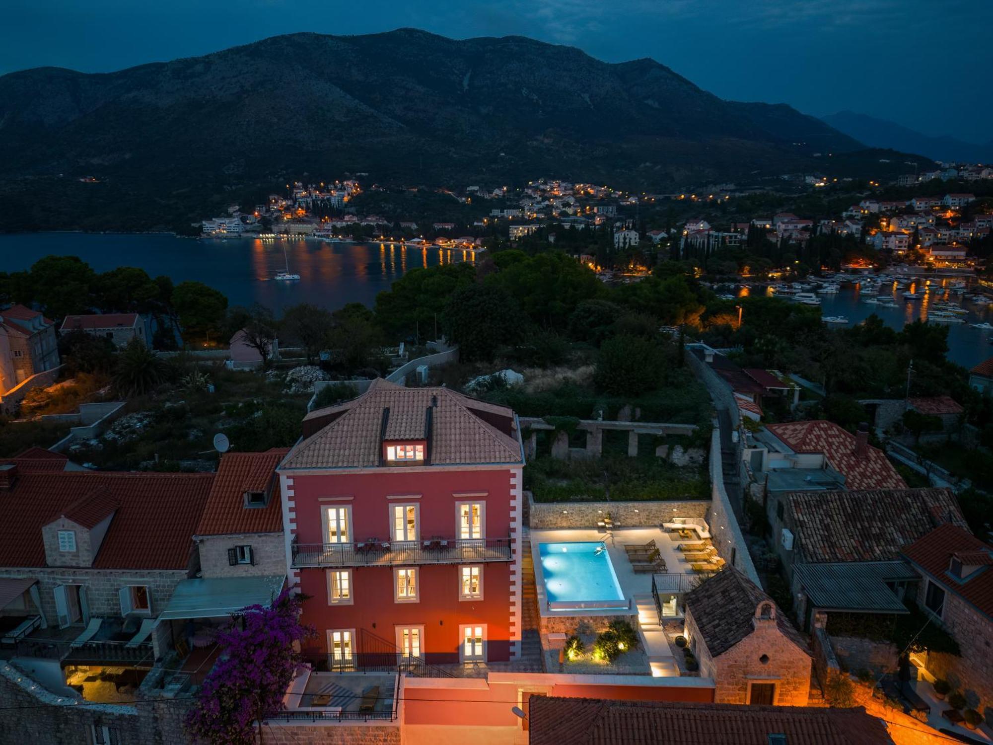 Cavtat Old School Apartment ภายนอก รูปภาพ