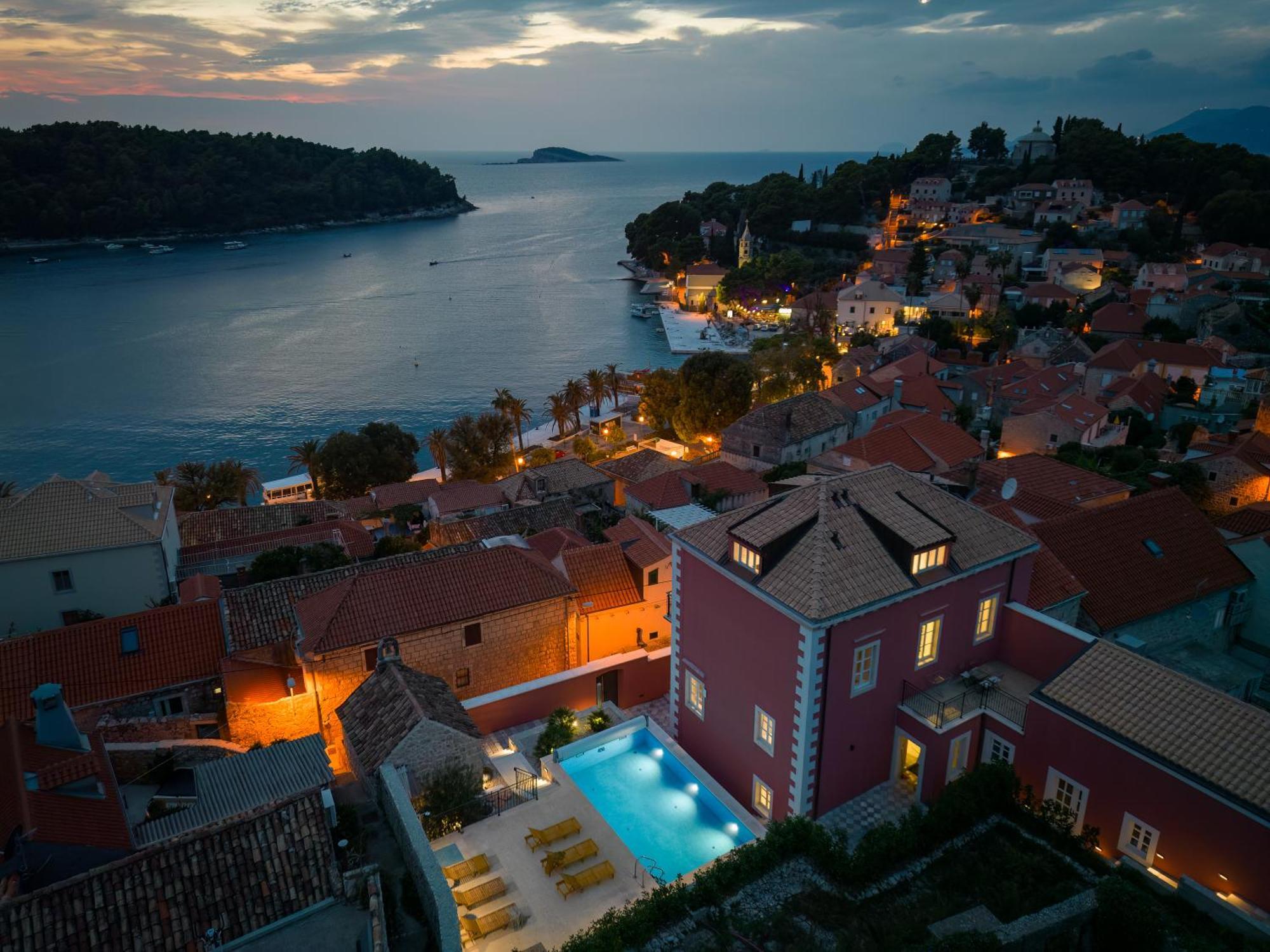 Cavtat Old School Apartment ภายนอก รูปภาพ